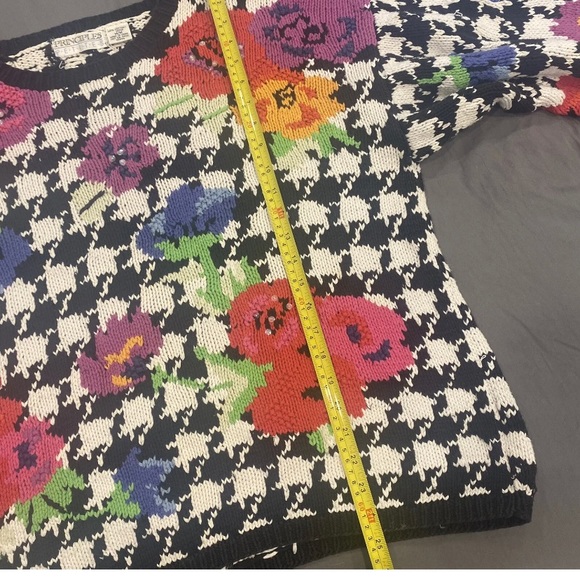 Vintage 80s Principles Petite Cotton Sweater Black & White Floral Medium - Picture 12 of 16